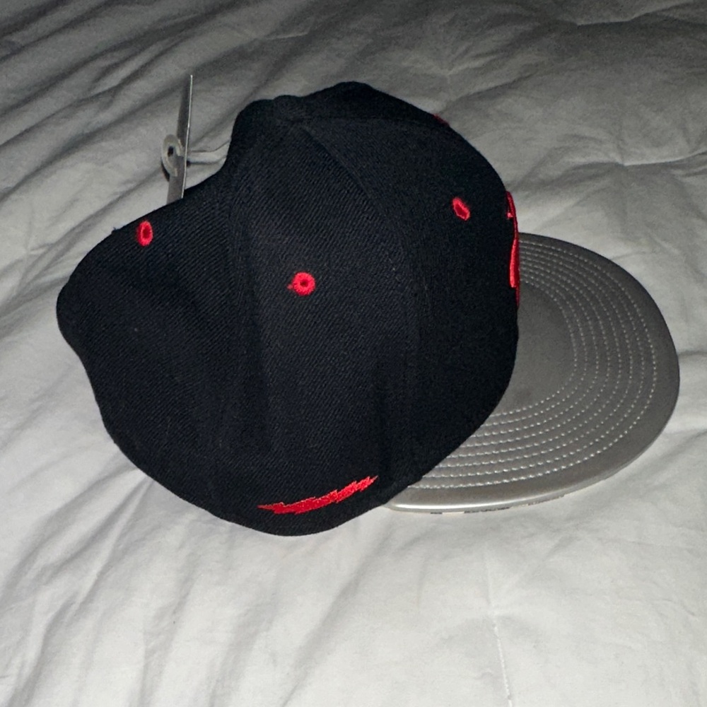Nike Black and Red Hat with Gray Brim - Picture 3 of 4
